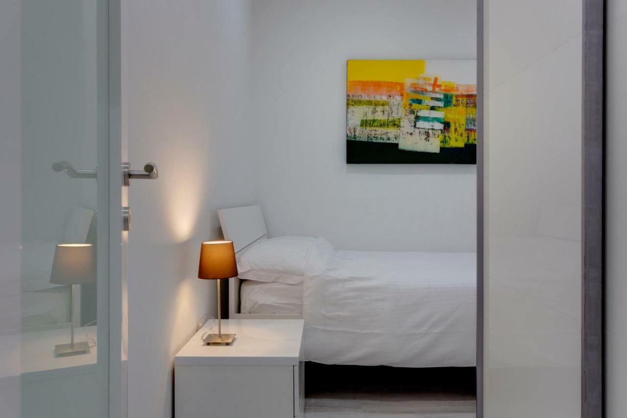 Stylish 3Br Apartment, Fantastic Location In Слима Екстериор снимка